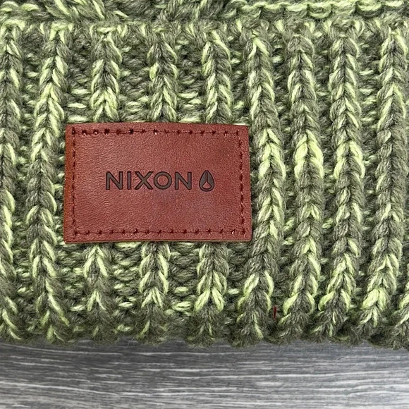 Nixon Julian Pom Beanie, olive/volt - Picture 3 of 5
